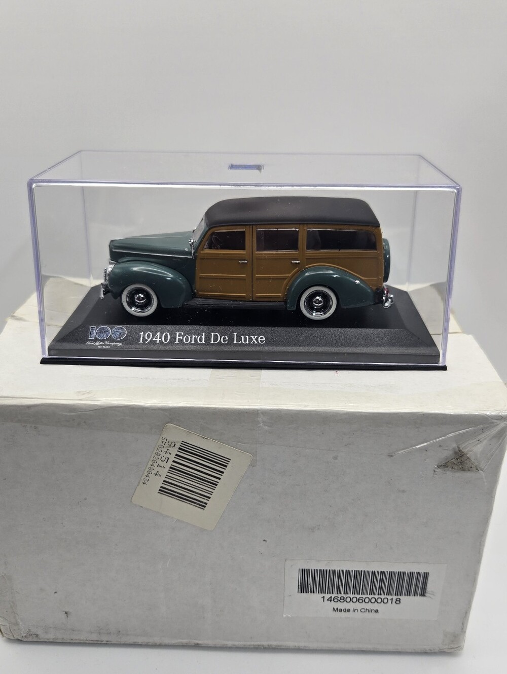 Danbury Mint Mini Champs 1940 Ford De Luxe Woody Model In Box And Display Case